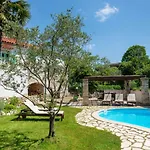 Luna By Interhome Case de vacanță