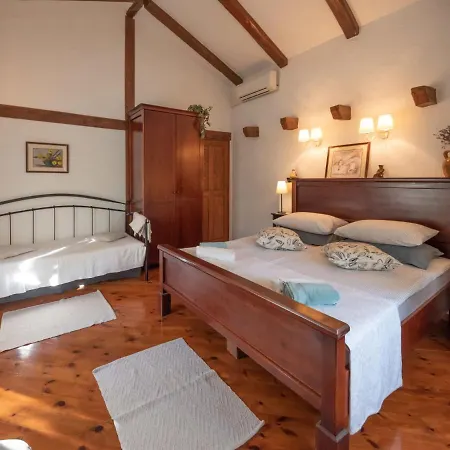 Luna By Interhome Tatil Evi Brseč